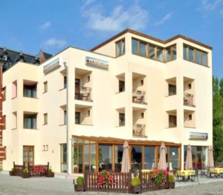 Pension Oderblick Frankfurt  Buitenkant foto